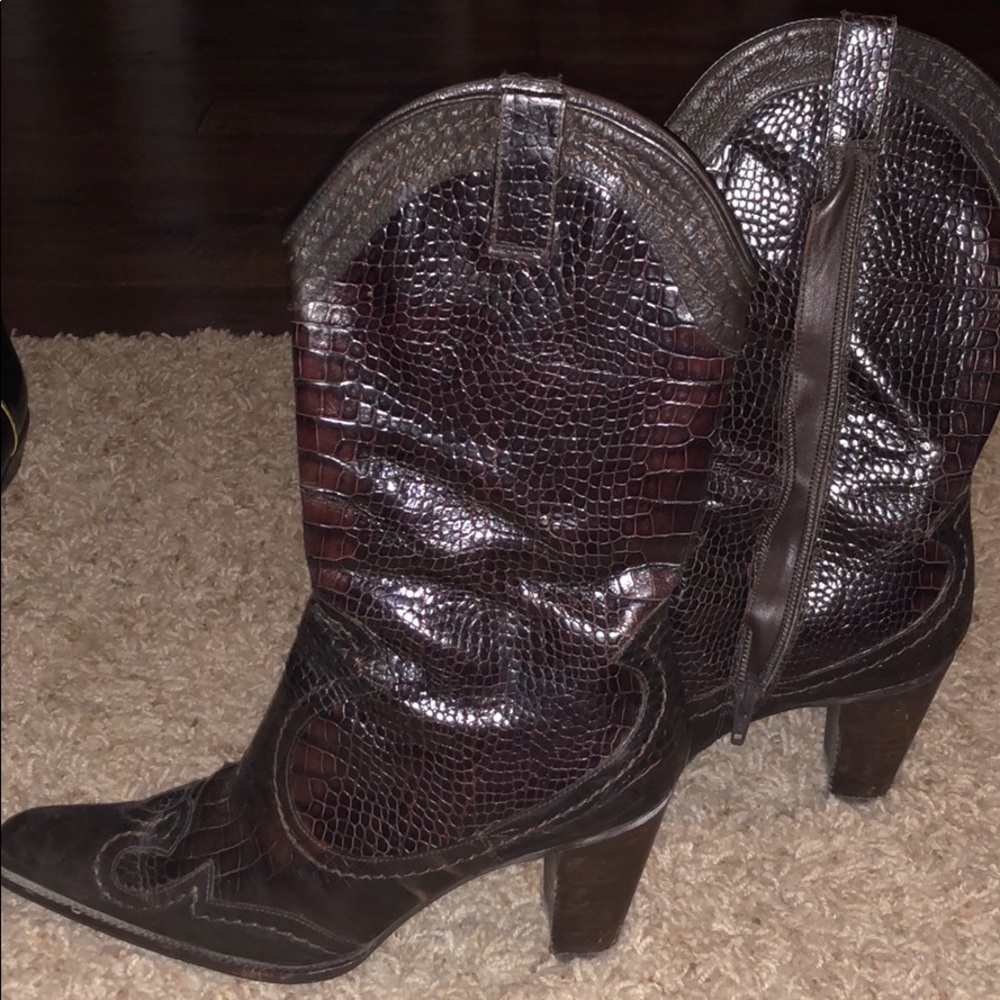 Stuart Weitzman Boots